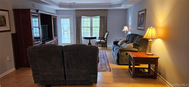 24 N De Baun Avenue 303, Suffern, NY 10901