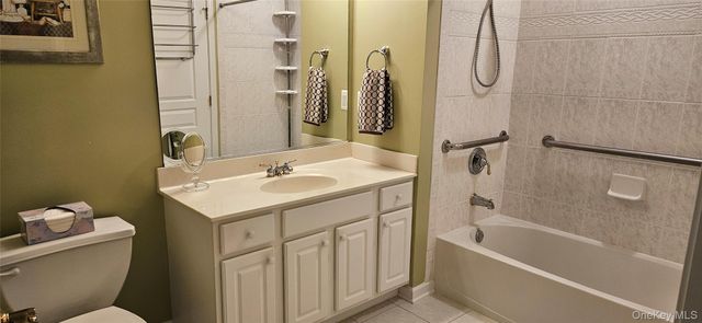 24 N De Baun Avenue 303, Suffern, NY 10901