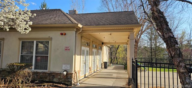 24 N De Baun Avenue 303, Suffern, NY 10901