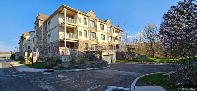 24 N De Baun Avenue 303, Suffern, NY 10901