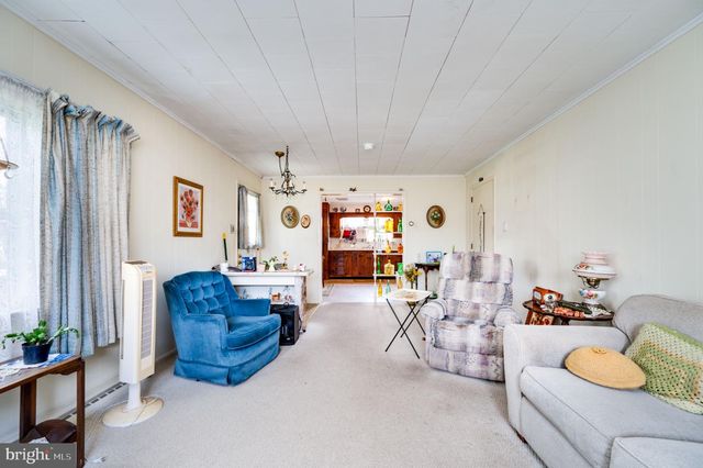 1430 LOGAN ST, Reading, PA 19607