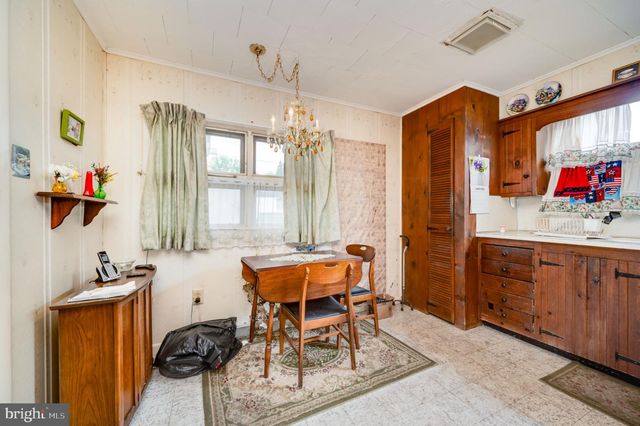 1430 LOGAN ST, Reading, PA 19607