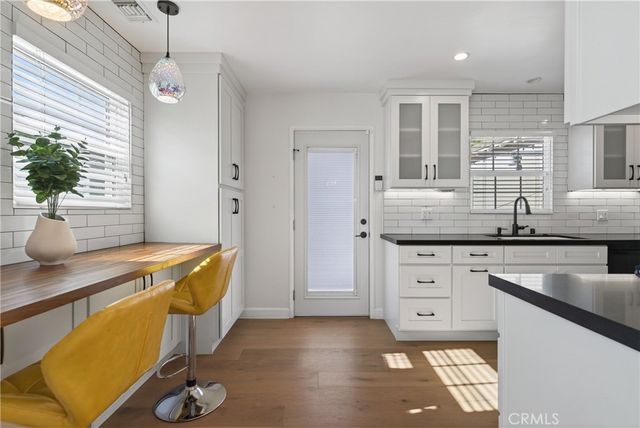 10415 Cumpston, North Hollywood, CA 91601