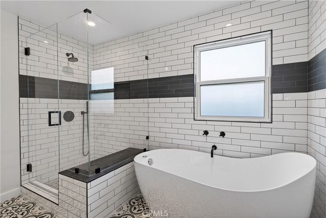 10415 Cumpston, North Hollywood, CA 91601