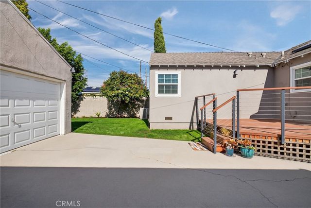 10415 Cumpston, North Hollywood, CA 91601