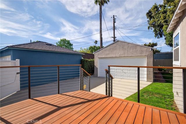10415 Cumpston, North Hollywood, CA 91601