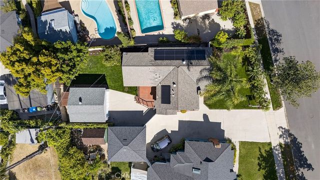 10415 Cumpston, North Hollywood, CA 91601