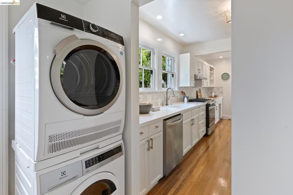 Image 13 of property listing at 15 Claremont Cres, Berkeley, CA 94705