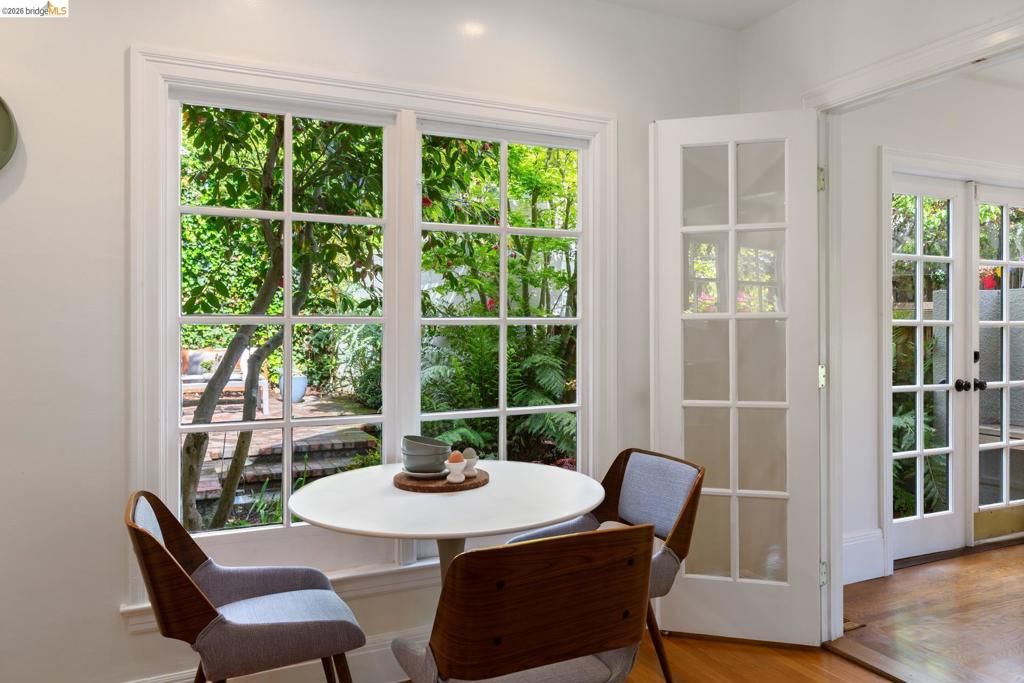 Image 18 of property listing at 15 Claremont Cres, Berkeley, CA 94705