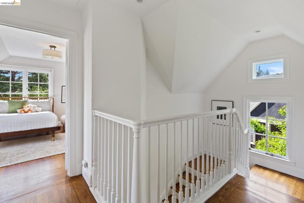 Image 21 of property listing at 15 Claremont Cres, Berkeley, CA 94705