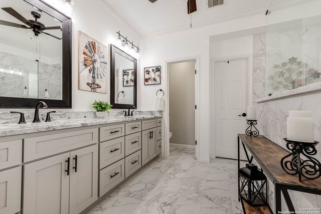 9010 Woodland Trace, Boerne, TX 78006