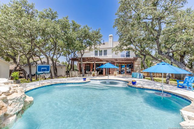 9010 Woodland Trace, Boerne, TX 78006