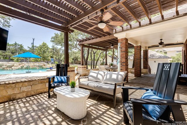 9010 Woodland Trace, Boerne, TX 78006