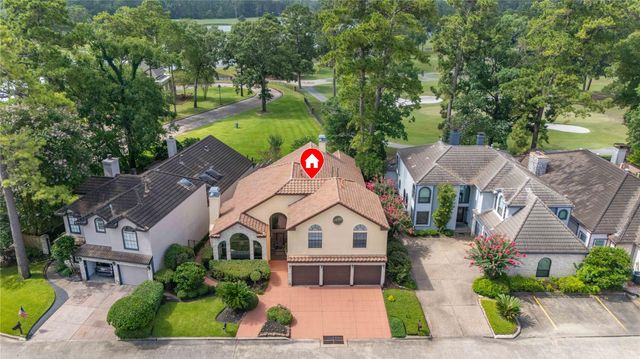 16 Kingwood Villas Court, Kingwood, TX 77339