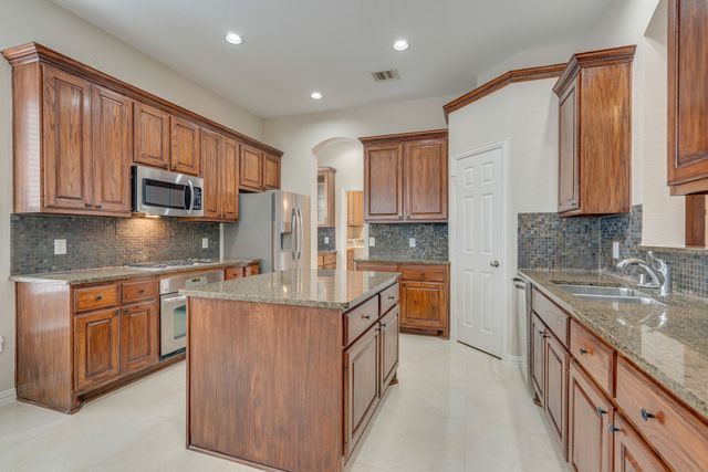 2746 Nightwind Court, Frisco, TX 75034