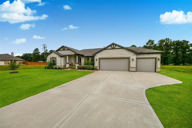 160 Barton Place Drive, Cleveland, TX 77327