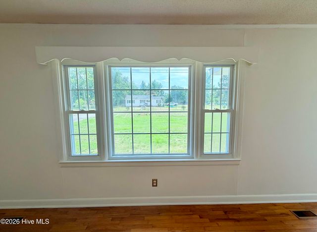 606 Darden Drive, Kinston, NC 28504