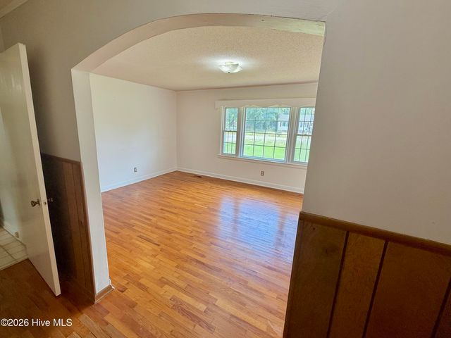 606 Darden Drive, Kinston, NC 28504