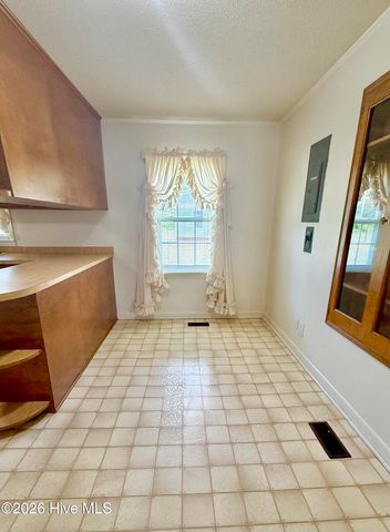 606 Darden Drive, Kinston, NC 28504