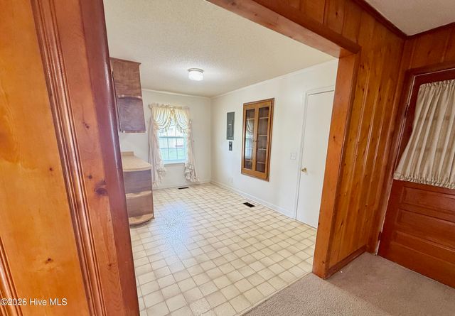 606 Darden Drive, Kinston, NC 28504