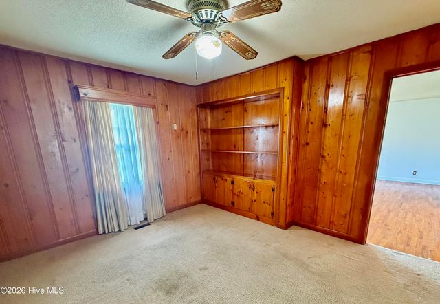 606 Darden Drive, Kinston, NC 28504