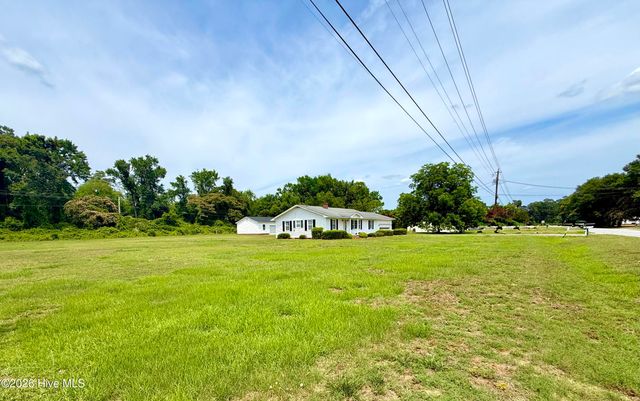 606 Darden Drive, Kinston, NC 28504