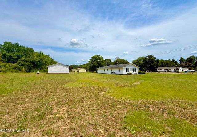 606 Darden Drive, Kinston, NC 28504