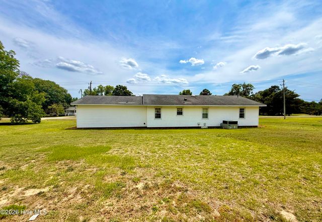 606 Darden Drive, Kinston, NC 28504