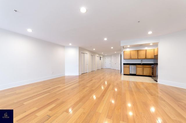 1919 24th Ave Apt L503, New York City, NY 11102