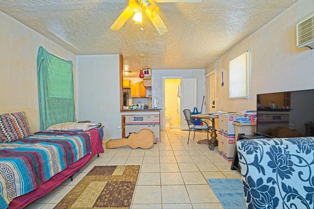 903 E Eufaula Street, Norman, OK 73071