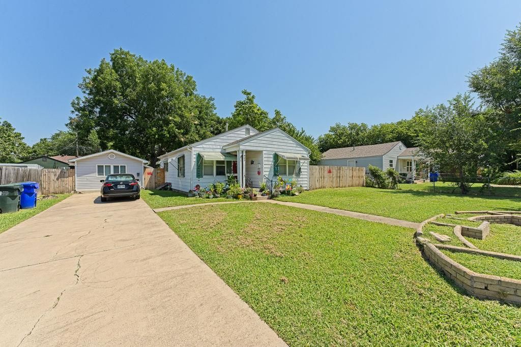 903 E Eufaula Street, Norman, OK 73071