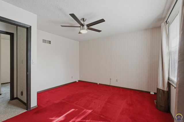4213 SE Virginia CT, Topeka, KS 66605