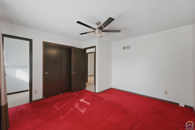 4213 SE Virginia CT, Topeka, KS 66605