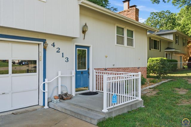 4213 SE Virginia CT, Topeka, KS 66605