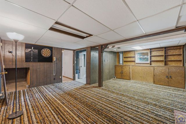 4213 SE Virginia CT, Topeka, KS 66605