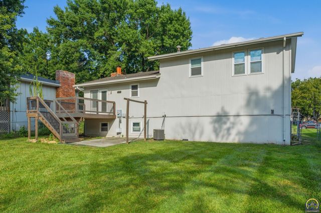 4213 SE Virginia CT, Topeka, KS 66605