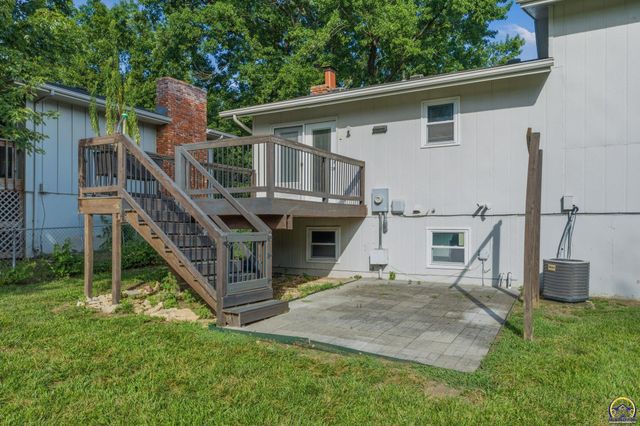 4213 SE Virginia CT, Topeka, KS 66605