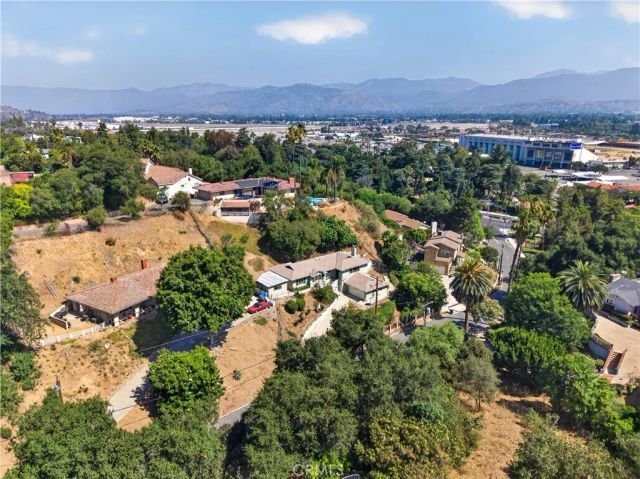 1845 Canyon, Pomona, CA 91768