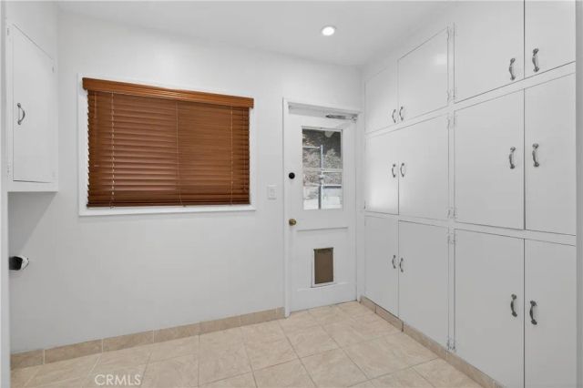1845 Canyon, Pomona, CA 91768