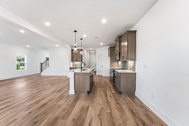 949 Watercourse Court, Nashville, TN 37214