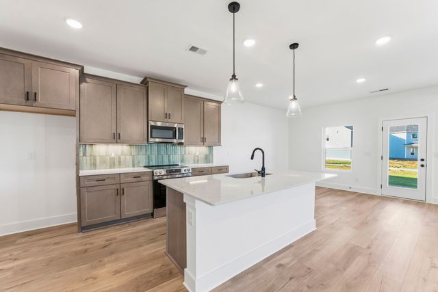 949 Watercourse Court, Nashville, TN 37214