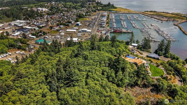 4001 Fourth Avenue SW, Ilwaco, WA 98624