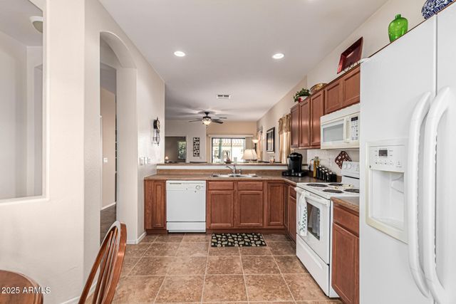 2101 S MERIDIAN Road 225, Apache Junction, AZ 85120