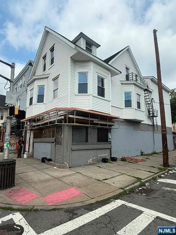 523 Park Avenue, Paterson, NJ 07504