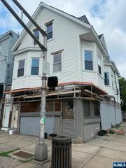 523 Park Avenue, Paterson, NJ 07504