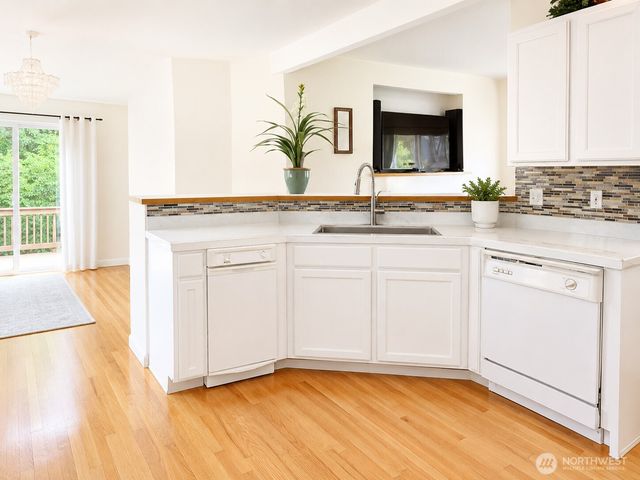 2821 206th Street SW, Lynnwood, WA 98036