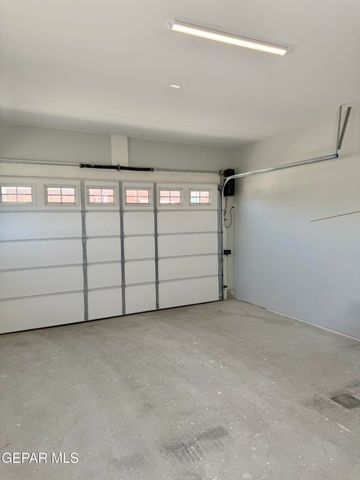 2110 N Kansas Street, El Paso, TX 79902