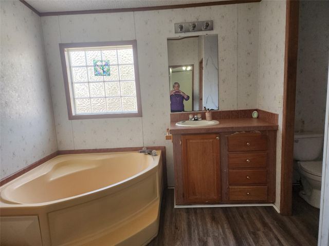 19168 County Road 669e, Alvin, TX 77511