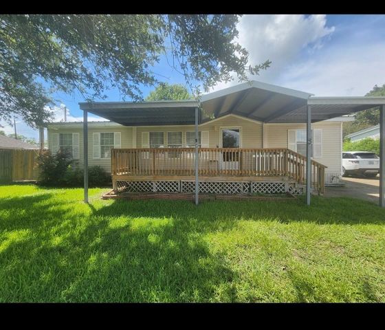 19168 County Road 669e, Alvin, TX 77511