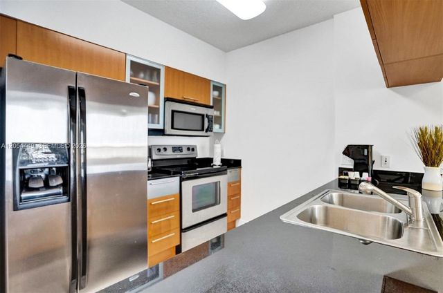 1750 N Bayshore Dr 2911, Miami, FL 33132